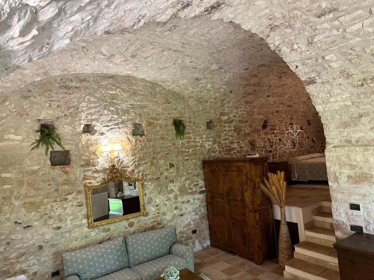 All Stone Horse Stable Converted To Elegant Apartment - Baltimora 斯波莱托 外观 照片
